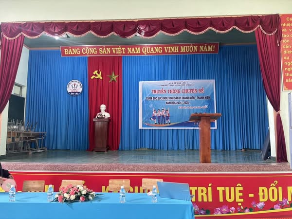 Truyền thông chuyên đề: “chăm sóc sức khỏe sinh sản vị thành niên – thanh niên năm học 2024 – 2025”